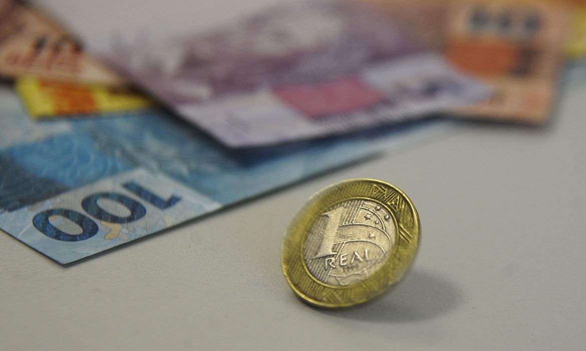 divida-publica-vai-a-81,9%-do-pib,-maior-patamar-em-mais-de-5-anos