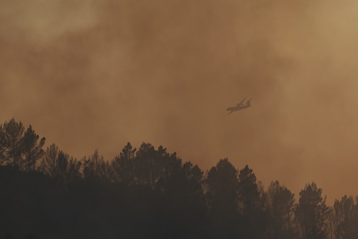 incendios-florestais-avancam-na-grecia,-franca-e-espanha