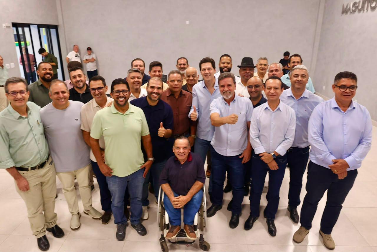 lucas-vergilio-e-daniel-vilela-reunem-liderancas-politicas-de-aparecida-de-goiania