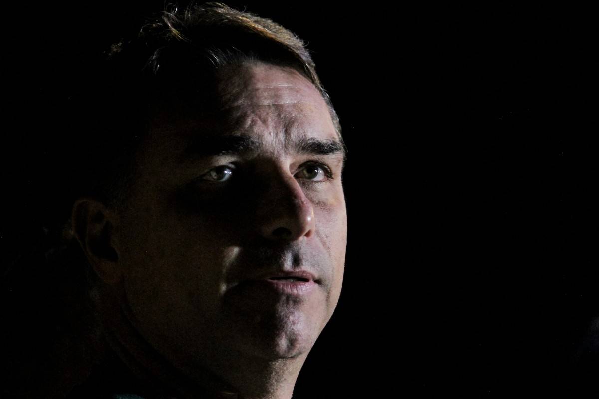 queremos-reduzir-maioridade-de-agressores-de-mulheres,-diz-flavio-bolsonaro