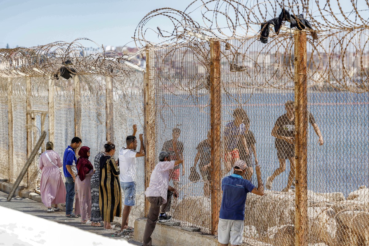 sobe-para-72-o-numero-de-migrantes-do-marrocos-mortos-em-tentativa-de-entrar-em-ceuta