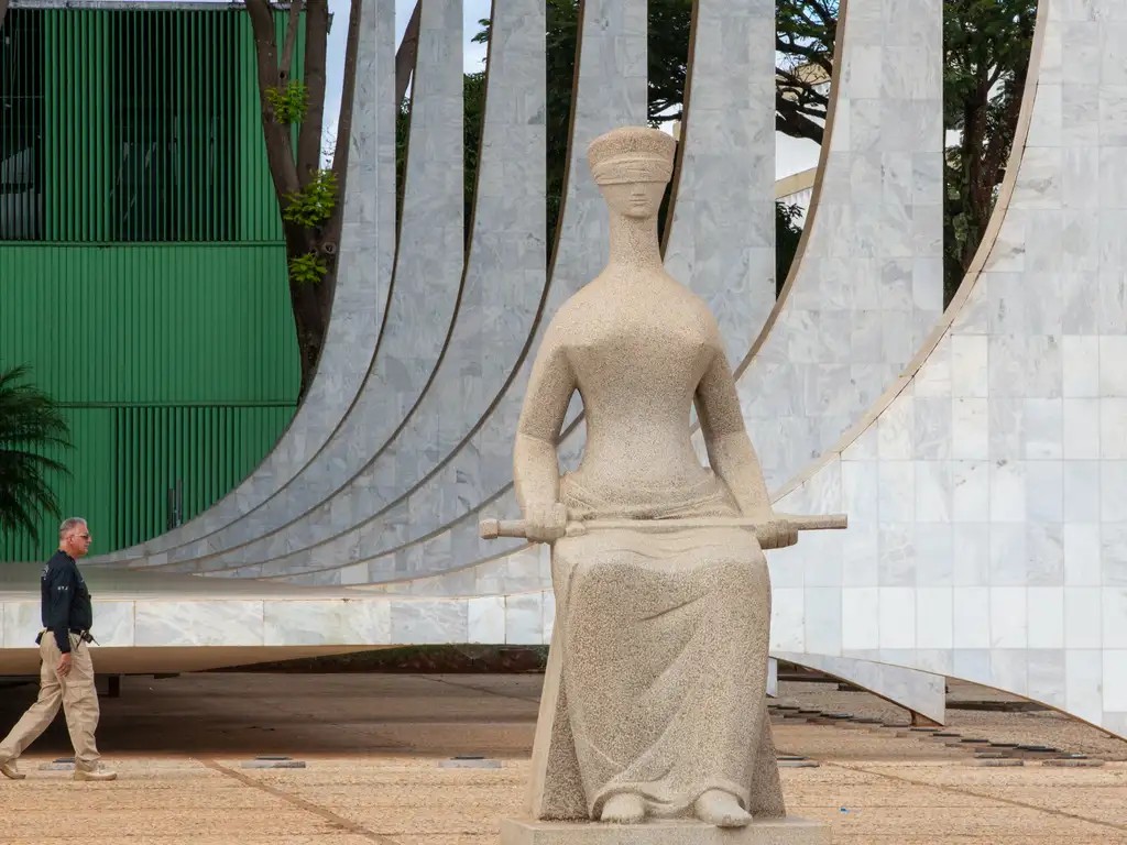 stf-retoma-julgamento-sobre-lei-maria-da-penha-e-uberizacao