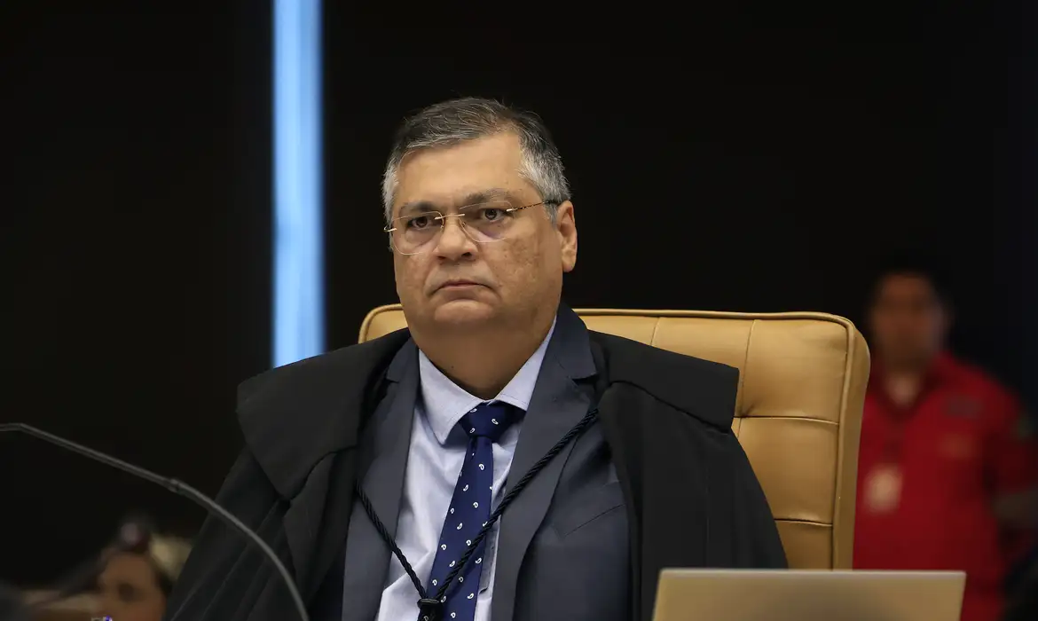 dino-autoriza-novo-inquerito-da-pf-contra-lulinha