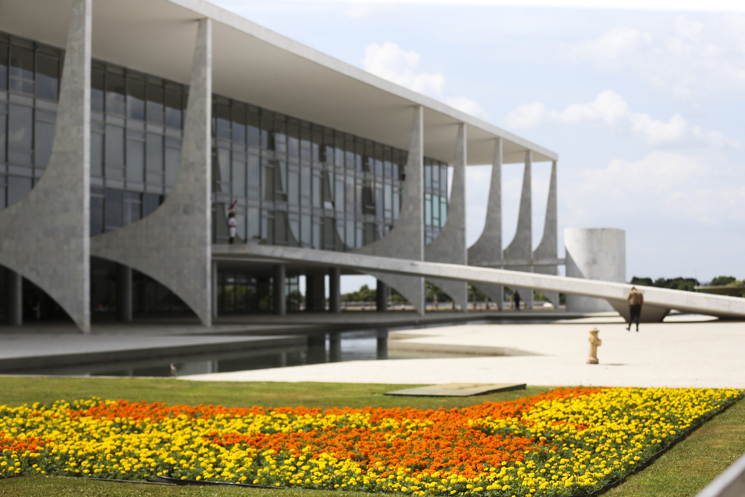 operacao-mira-grupo-suspeito-de-planejar-ataque-a-palacio-do-planalto-em-outubro
