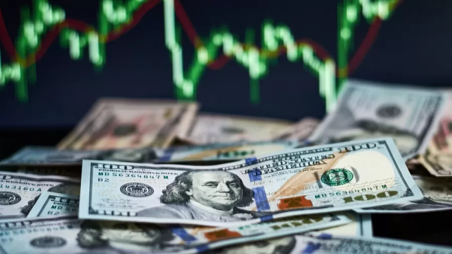 dolar-abre-em-queda-apos-decisao-do-copom-sobre-a-selic