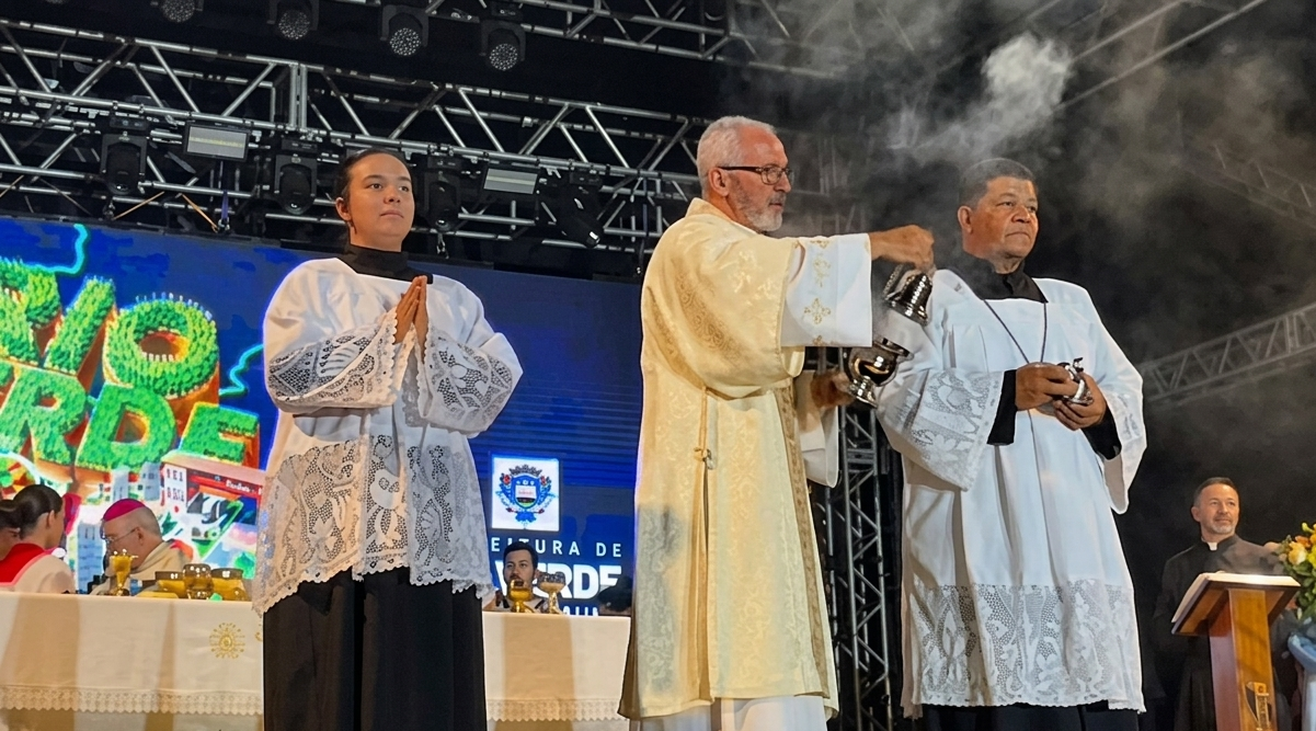 rio-verde-celebra-178-anos-com-alvorada-civica-e-noite-de-fe
