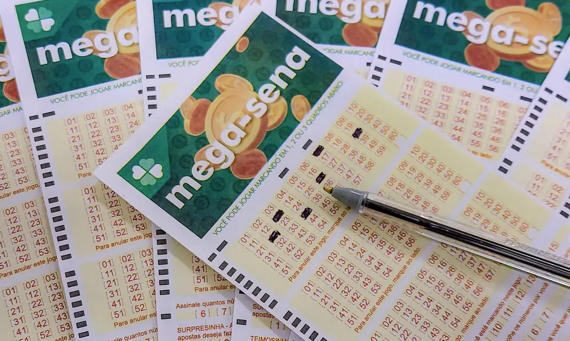 bolao-de-fortaleza-acerta-a-mega-sena-e-leva-r$-164,8-milhoes