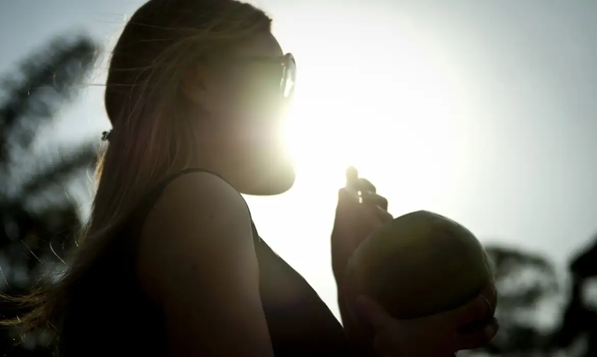 calor-intenso-e-baixa-umidade-atingem-parte-do-brasil-nesta-terca-feira