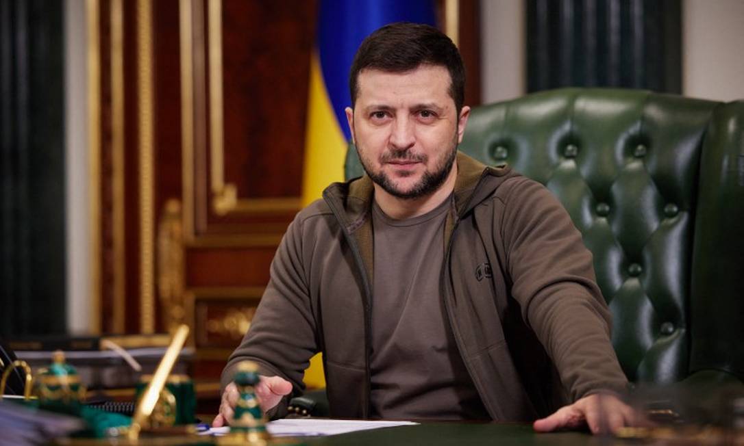 zelensky:-eua-podem-ajudar-a-fortalecer-defesa-da-ucrania,-primordialmente-aerea
