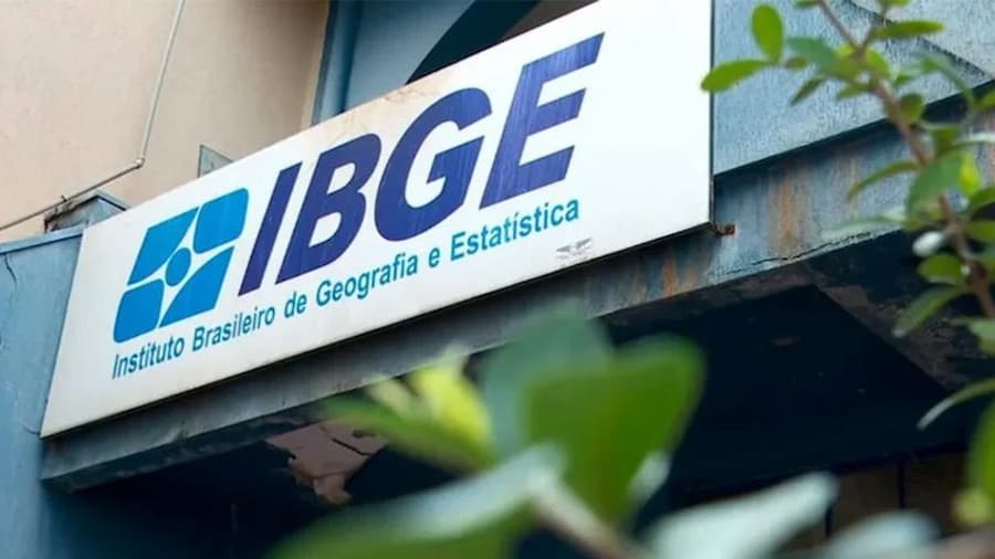 quatro-das-5-atividades-de-servicos-registraram-queda-em-junho-ante-maio,-revela-ibge