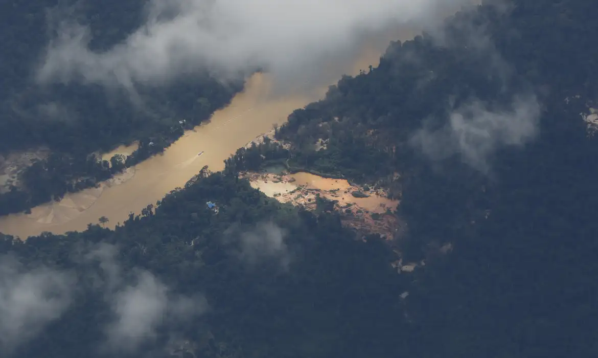 stf-da-2-anos-para-congresso-regulamentar-mineracao-em-terra-indigena