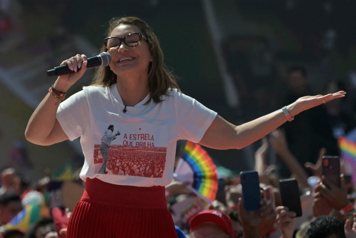 janja-homenageia-marisa-leticia-em-ato-de-lancamento-da-campanha-de-lula