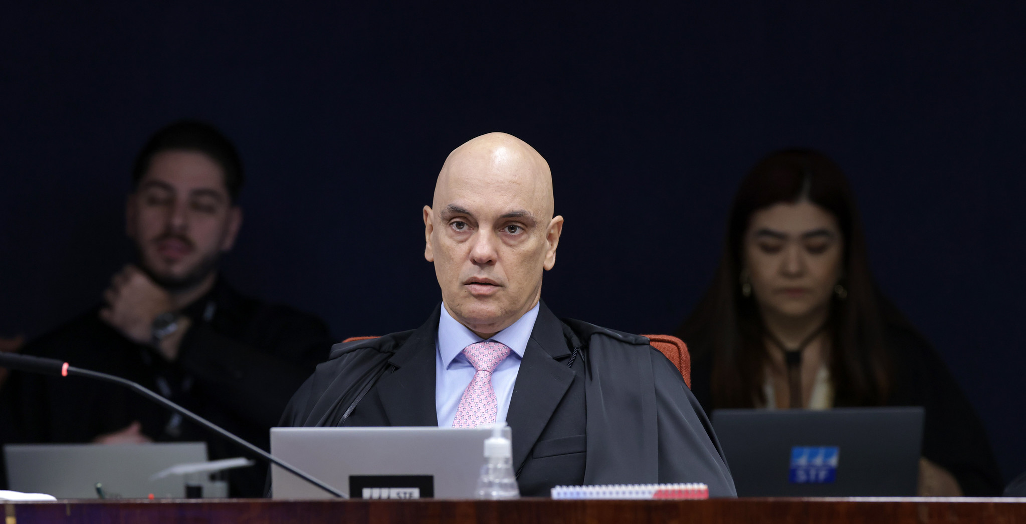 governo-trump-discute-novas-sancoes-contra-alexandre-de-moraes,-diz-jornal