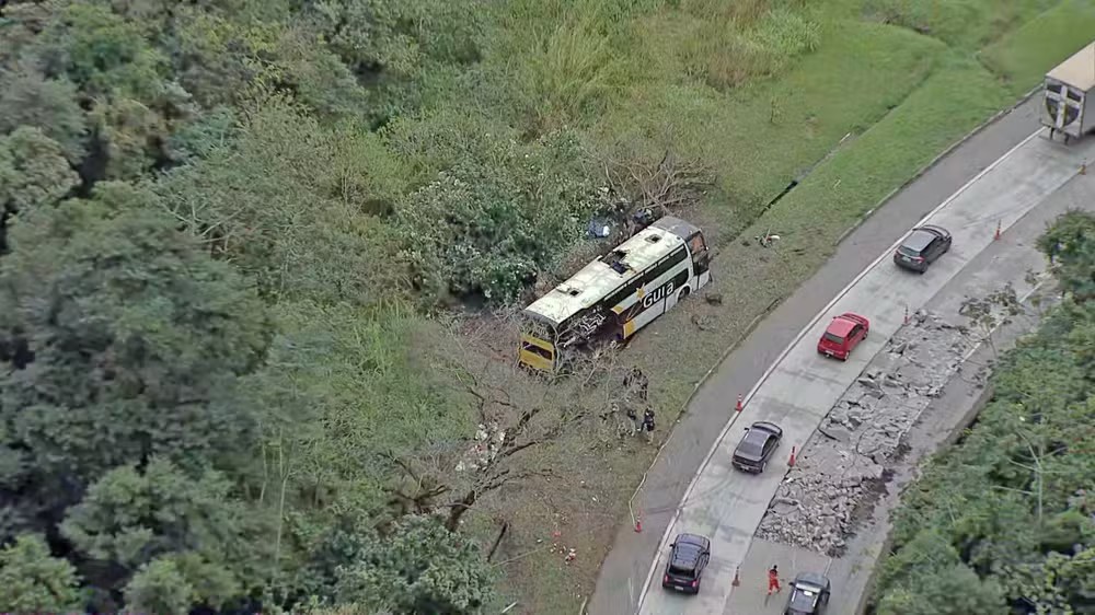 gravida-de-quatro-meses-esta-entre-os-mortos-em-acidente-de-onibus-em-petropolis-(rj)