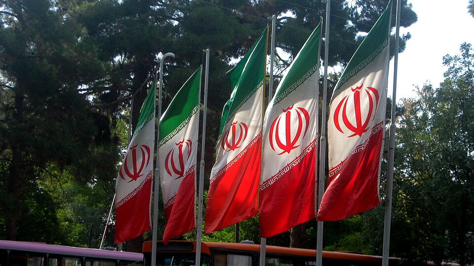 ira-nega-ter-disparado-misseis-contra-emirados-arabes-unidos-nesta-3a-feira