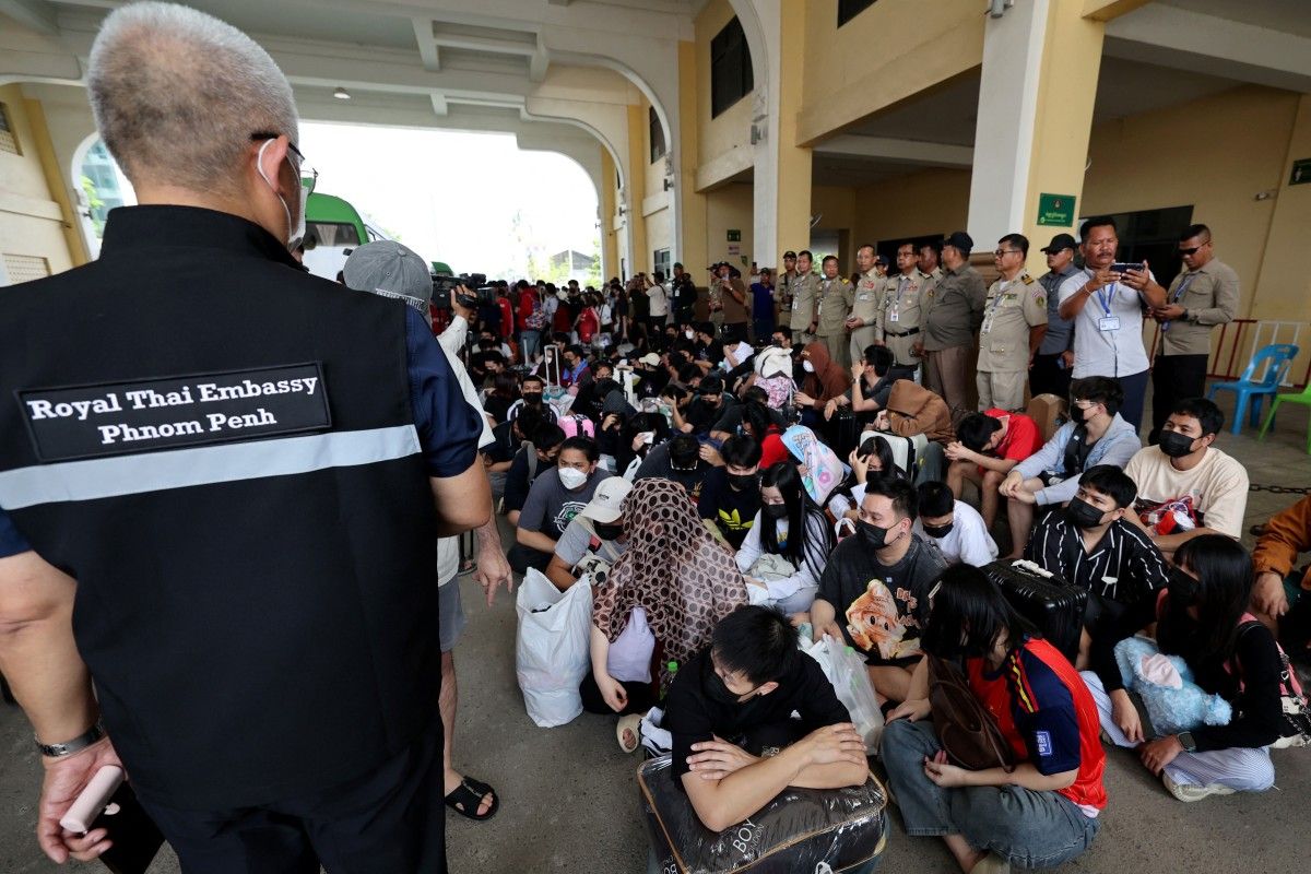 no-camboja,-brasileiros-vitimas-de-trafico-humano-vivem-sob-grades,-vigilancia-e-tortura