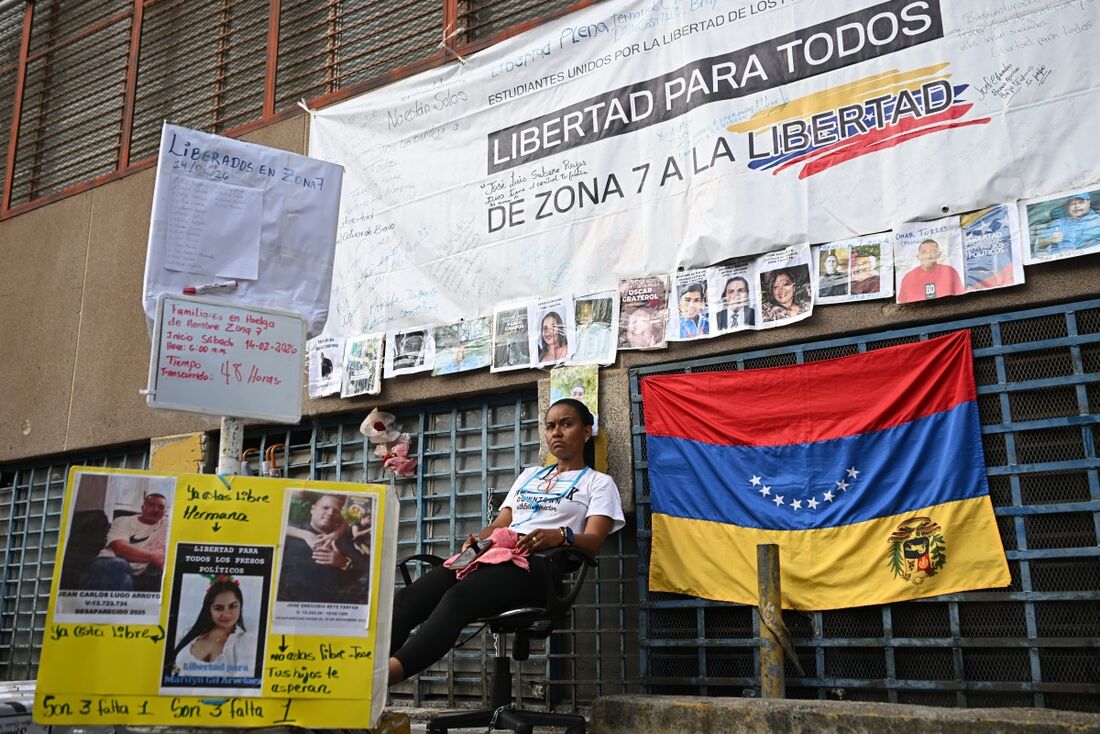 familiares-de-presos-protestam-contra-libertacoes-‘a-conta-gotas’-na-venezuela