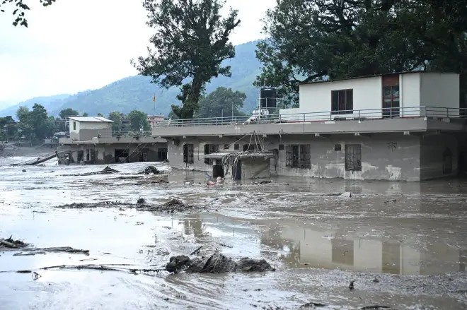 mortes-em-enchente-no-nepal-e-tibete-sobem-para-157