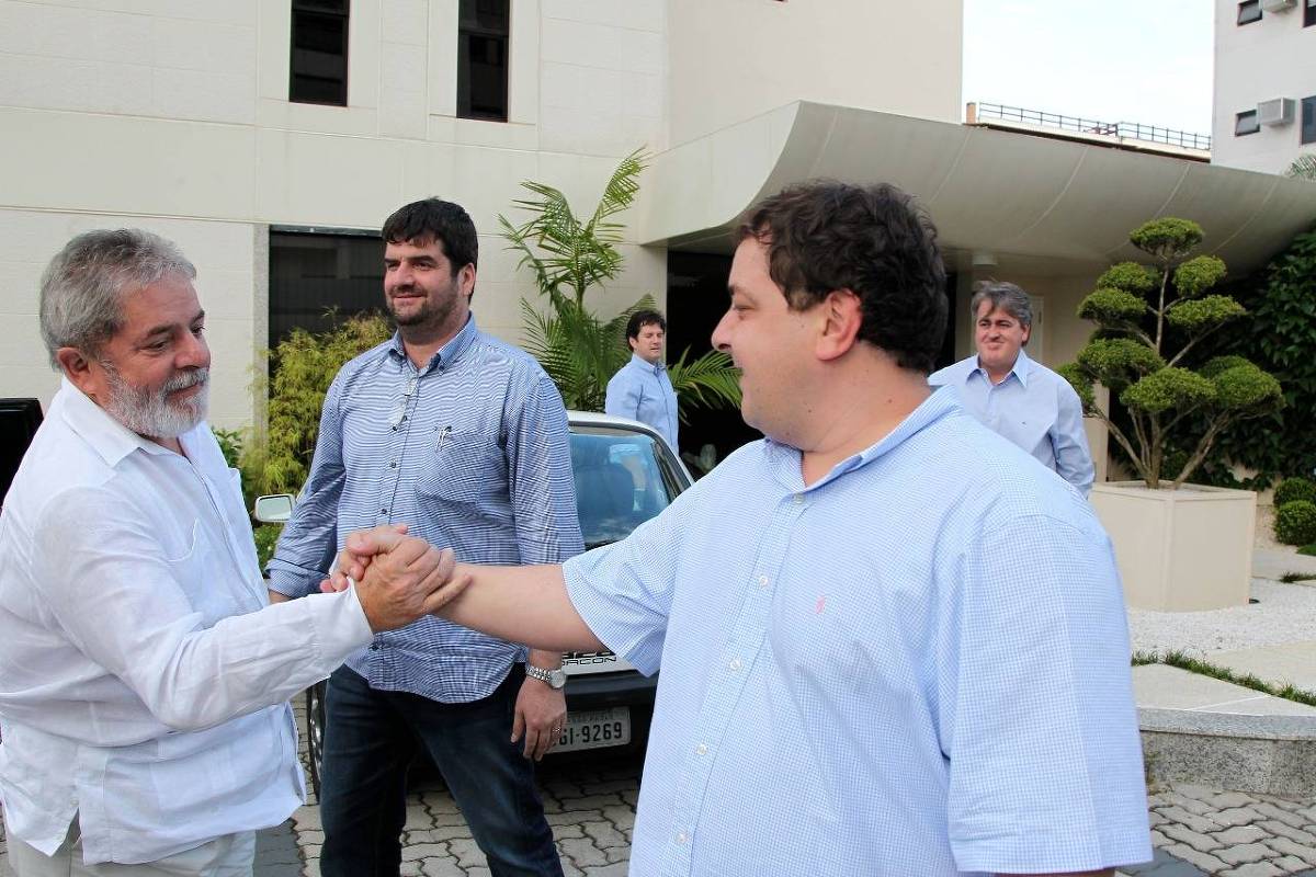 atlas/bloomberg:-55,1%-acham-que-‘caso-lulinha’-afeta-diretamente-governo-lula