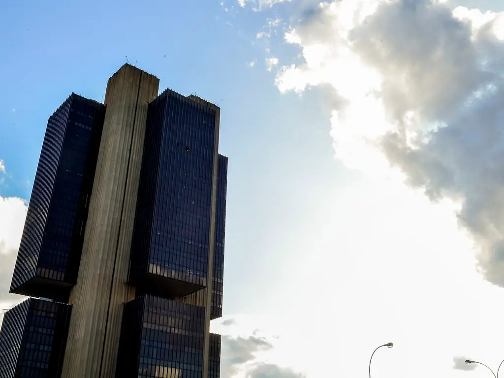 empresarios-e-banqueiros-pedem-estabilidade-a-lula-e-se-queixam-de-juros-altos