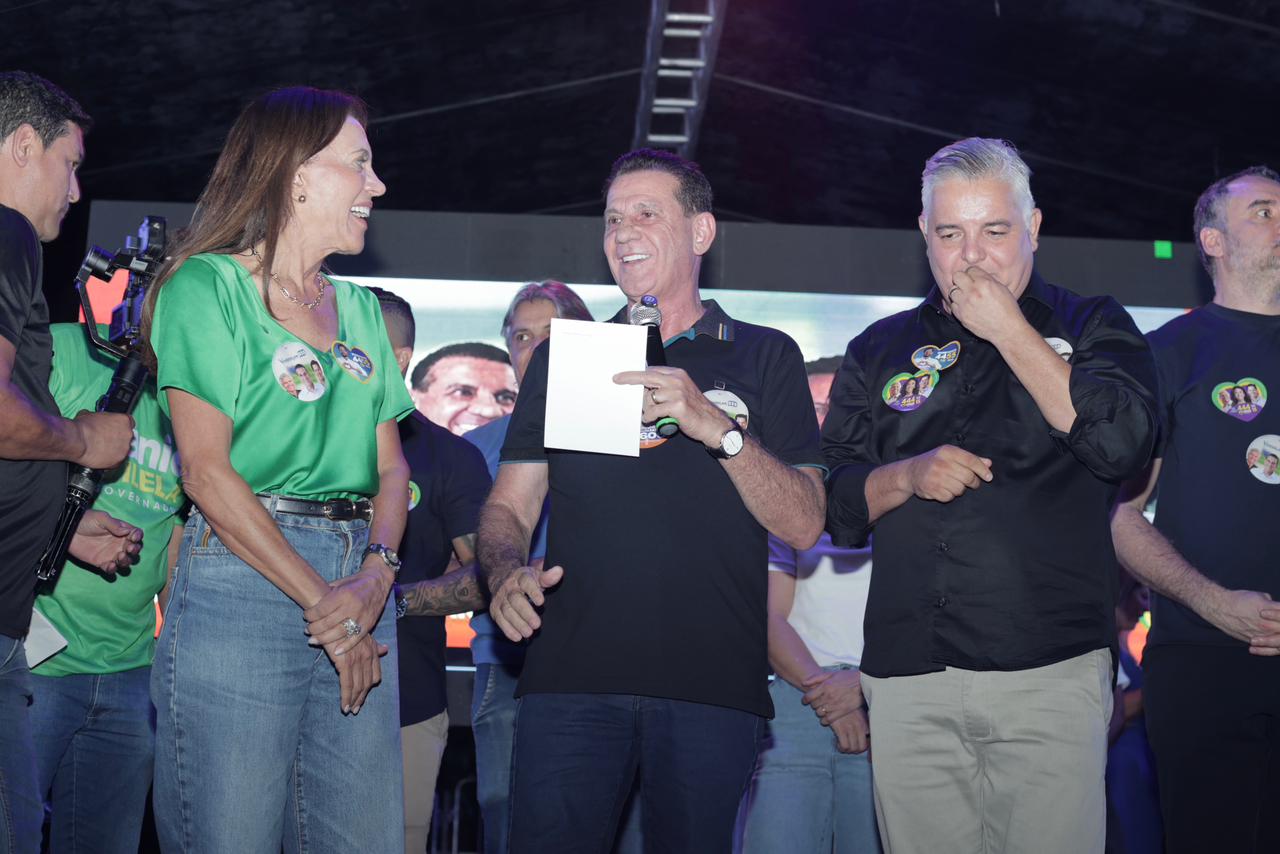 daniel,-gracinha-e-bruno-peixoto-reforcam-apoio-a-reeleicao-de-vanderlan