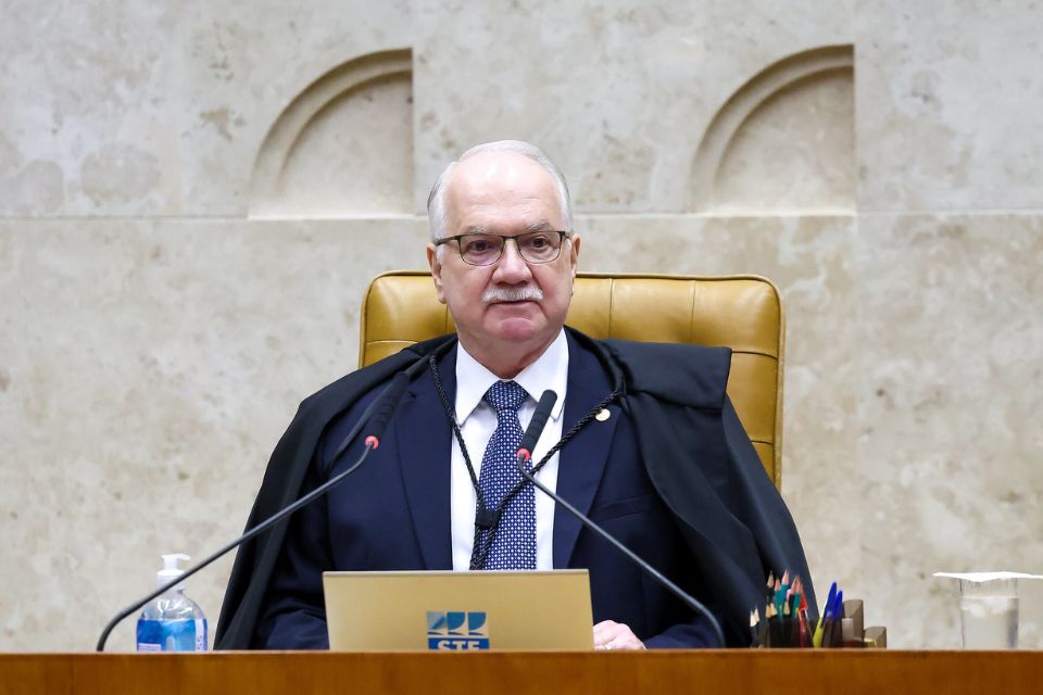 fachin-pede-para-preservar-stf-em-meio-a-crise