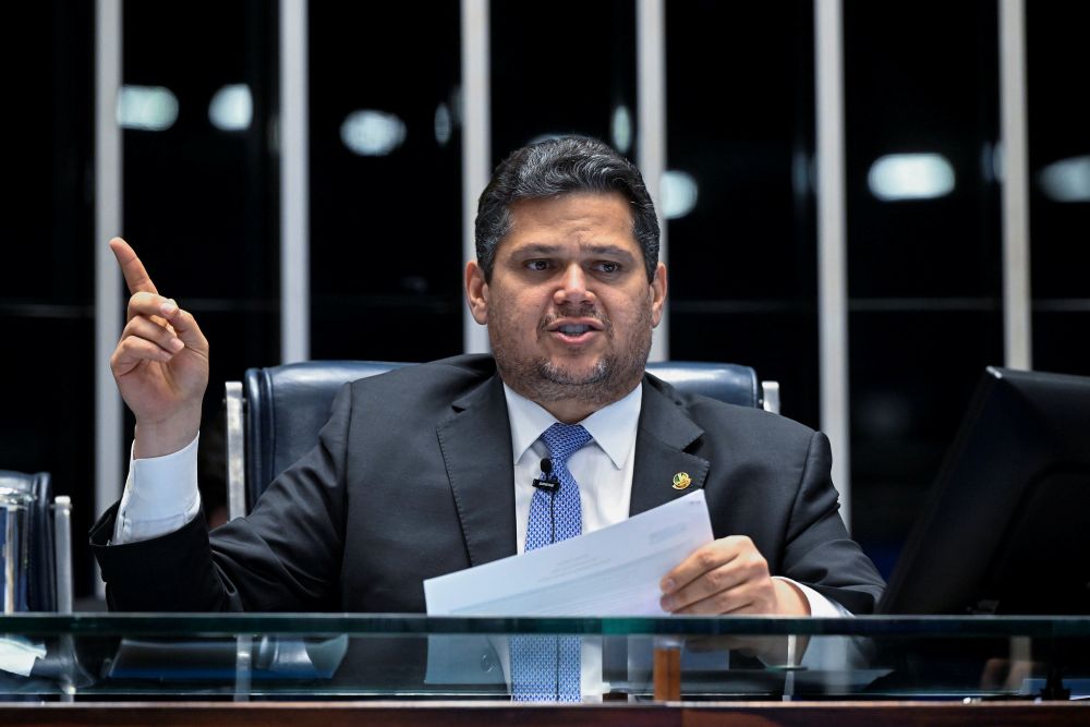 alcolumbre-frustra-governo-lula-e-deixa-fim-da-6×1-para-depois-do-1o-turno-da-eleicao