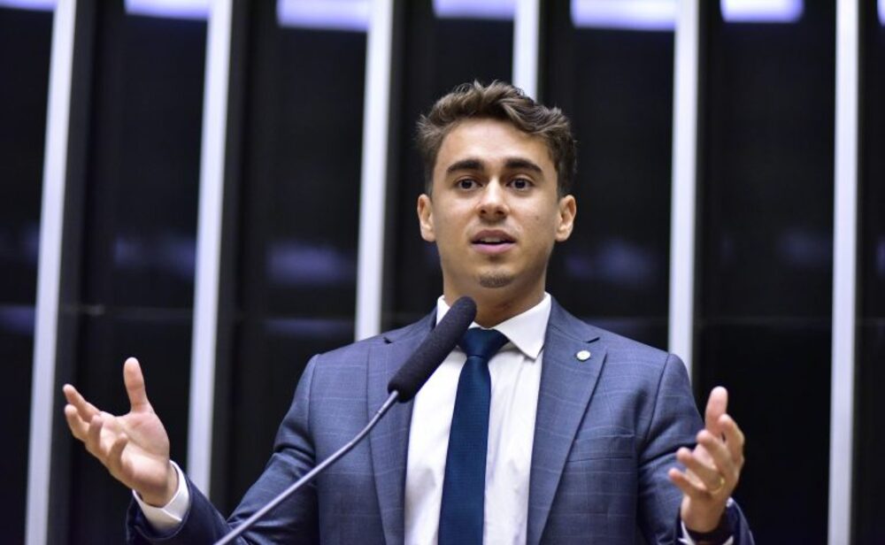 mensagens-com-ex-banqueiro-motivam-pedido-de-cassacao-de-nikolas