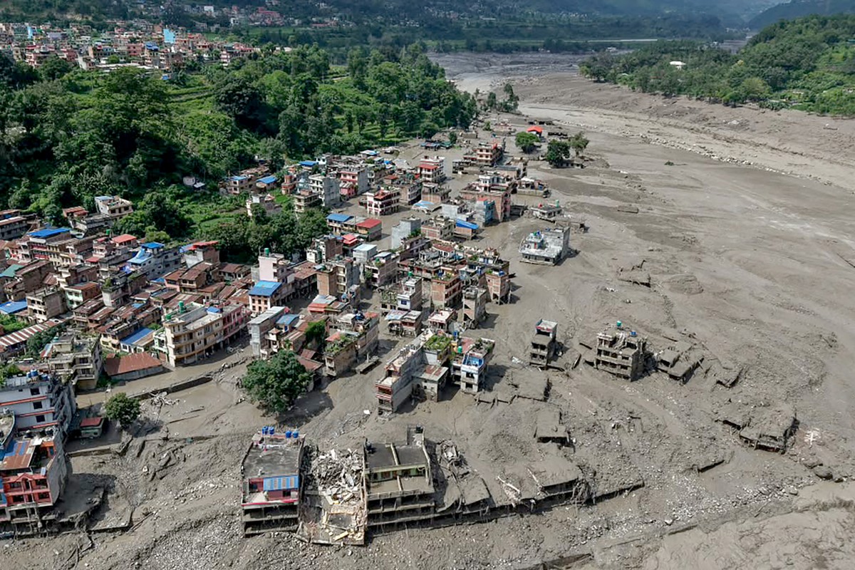 sobe-para-43-mortos-e-519-desaparecidos-o-balanco-do-deslizamento-no-tibete