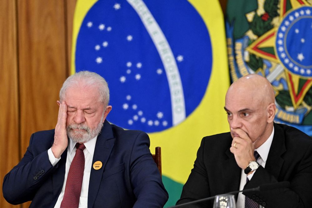 fora-da-esplanada,-bolsonaristas-protestam-contra-lula-e-moraes-e-a-favor-de-mendonca