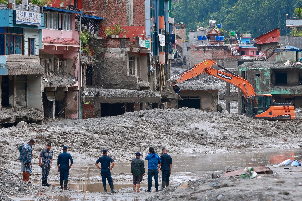calor-incomum-fez-geleira-do-nepal-colapsar-e-provocar-avalanche-mortal,-diz-cientista