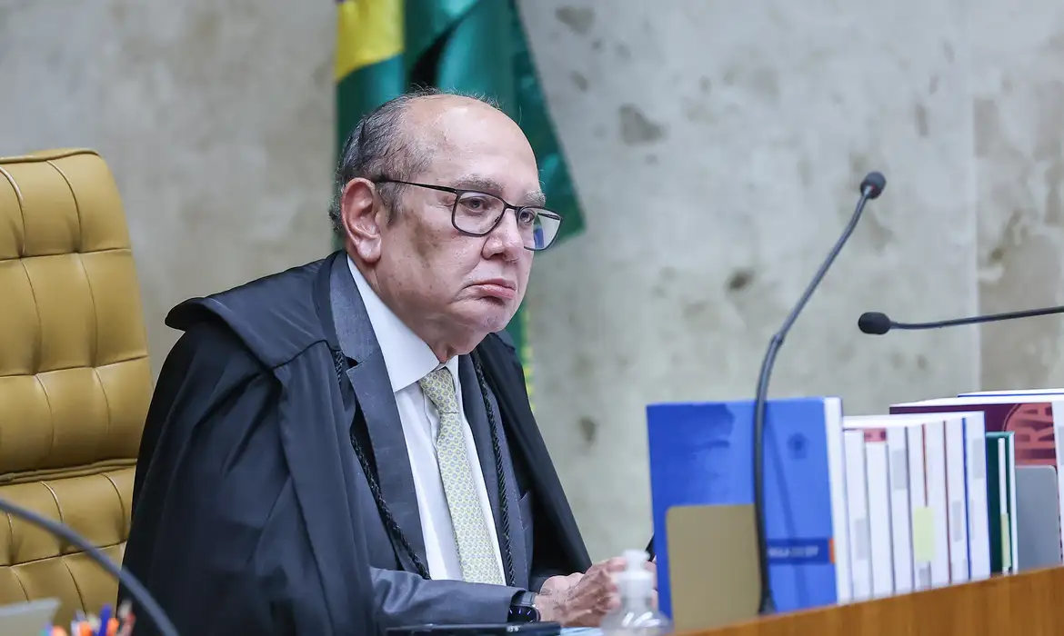 stf-retoma-julgamento-da-ficha-limpa-apos-voto-de-gilmar-mendes
