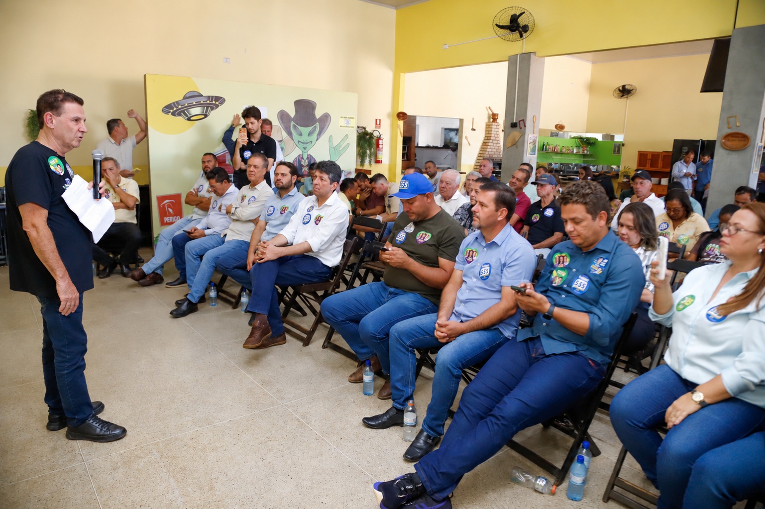 vanderlan-reune-17-prefeitos-do-nordeste-goiano-e-reforca-articulacao-pela-reeleicao