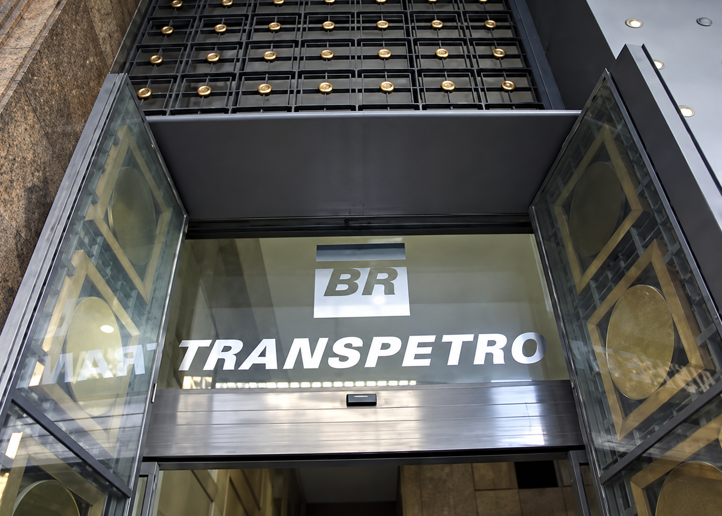 transpetro-prorroga-inscricoes-para-mais-de-4,1-mil-vagas-e-salarios-de-r$-15-mil
