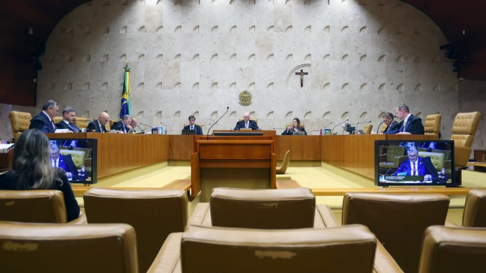 49,5%-acham-que-crise-do-stf-prejudica-mais-lula-e-20,9%-citam-flavio,-diz-atlas/bloomberg