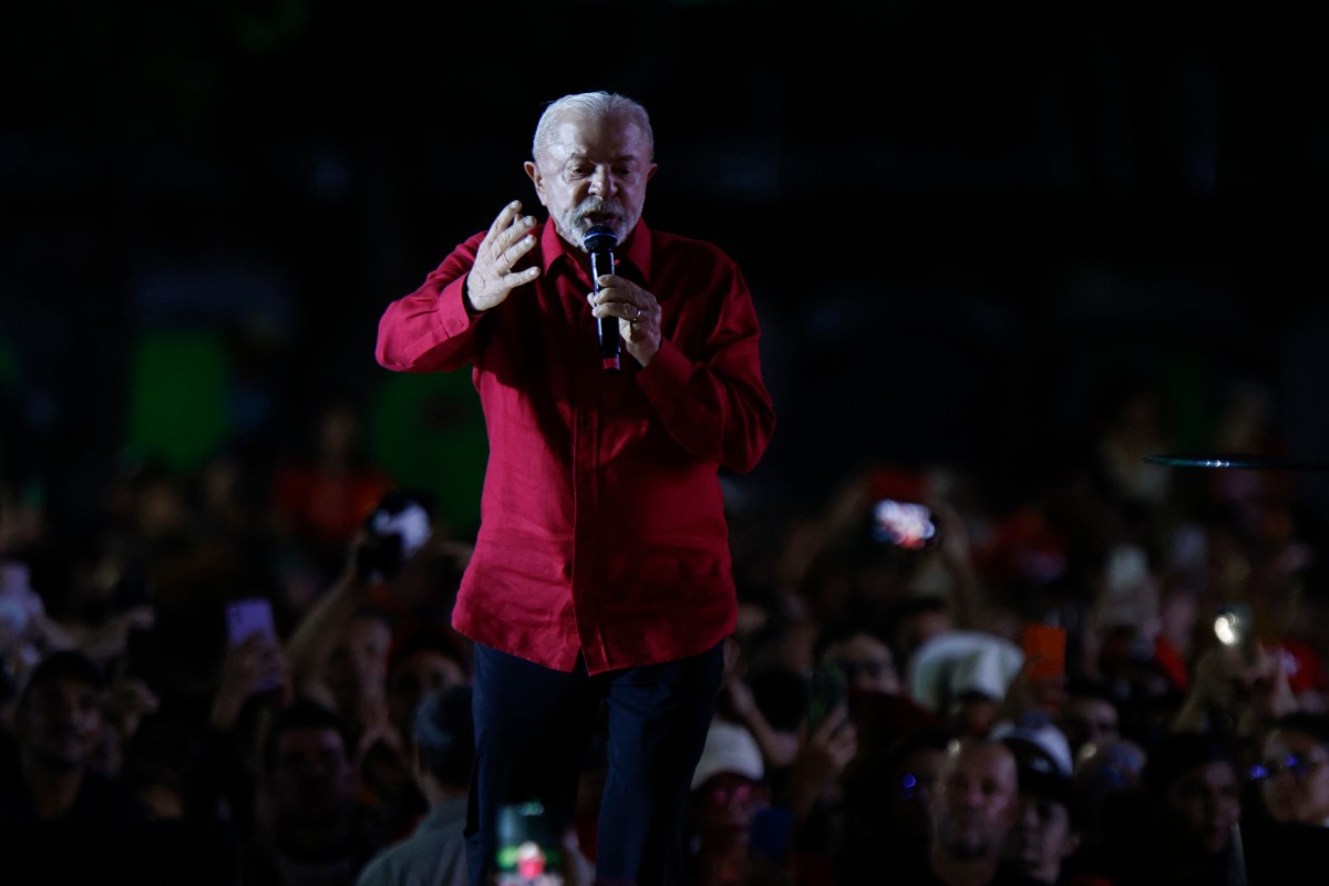 as-penas-vao-ser-cada-vez-mais-duras-contra-quem-agride-mulher,-afirma-lula