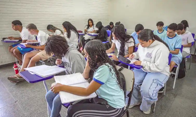 jovem-aprendiz-abre-portas-e-transforma-trajetorias-no-mercado-de-trabalho