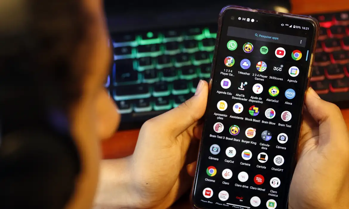 ctrl+z-quer-enfrentar-poder-das-big-techs-com-acoes-e-mobilizacao