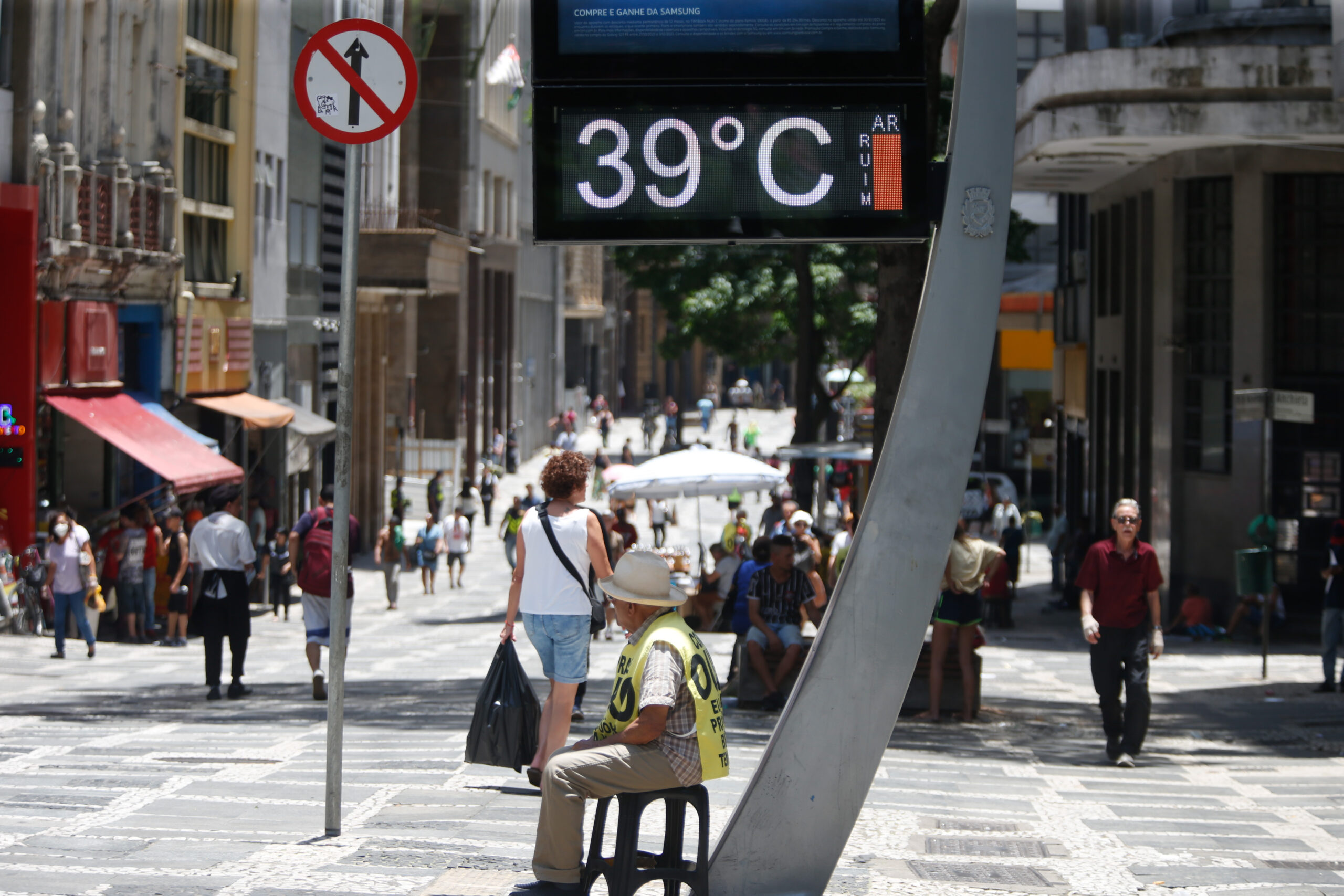 sexta-feira-tem-calor-de-ate-39°c-e-baixa-umidade-em-grande-parte-do-brasil