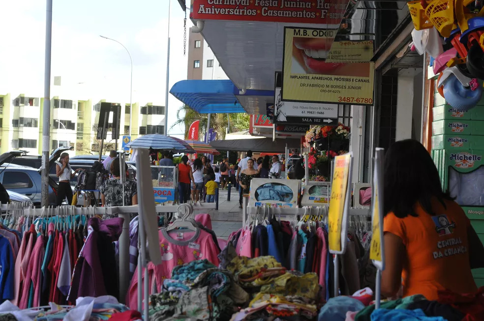 confianca-do-comercio-cai-2,9-pontos-em-setembro-ante-agosto,-para-81,3-pontos,-afirma-fgv-–
