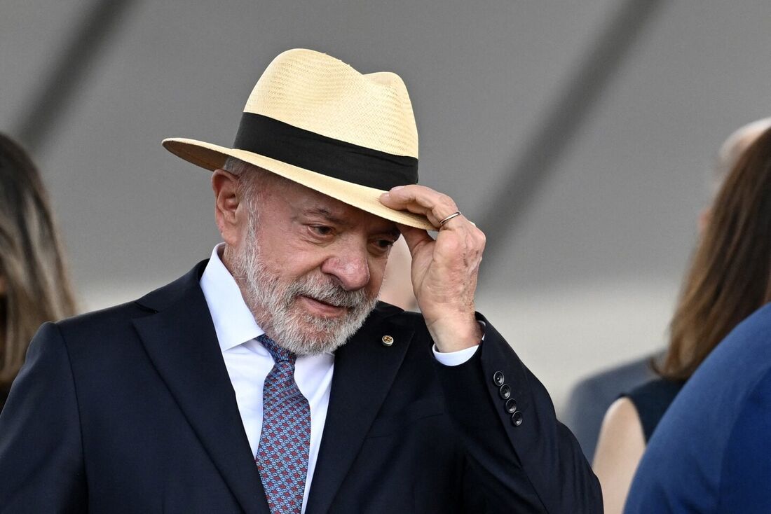 lula-viaja-a-bh-nesta-reta-final-do-1o-turno;-e-a-4a-viagem-a-mg