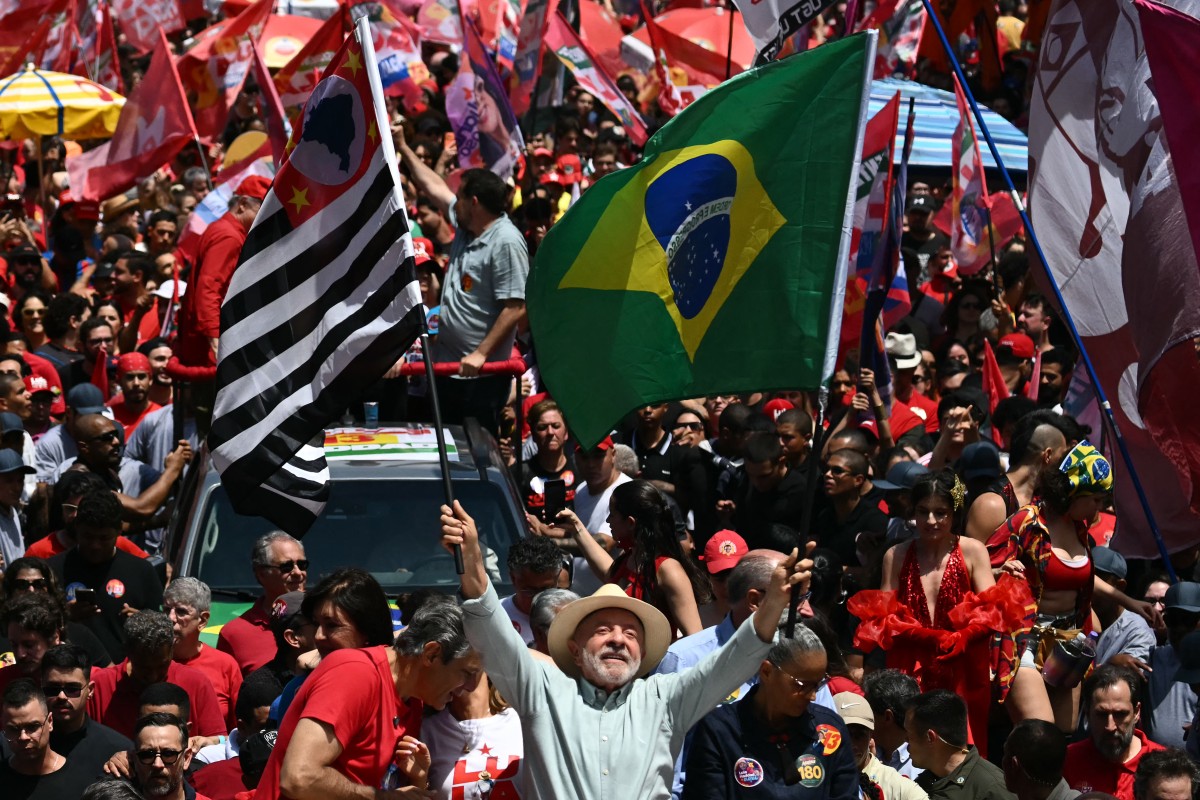 ato-de-lula-na-paulista-tem-confusao-apos-pm-pedir-retirada-de-caminhoes