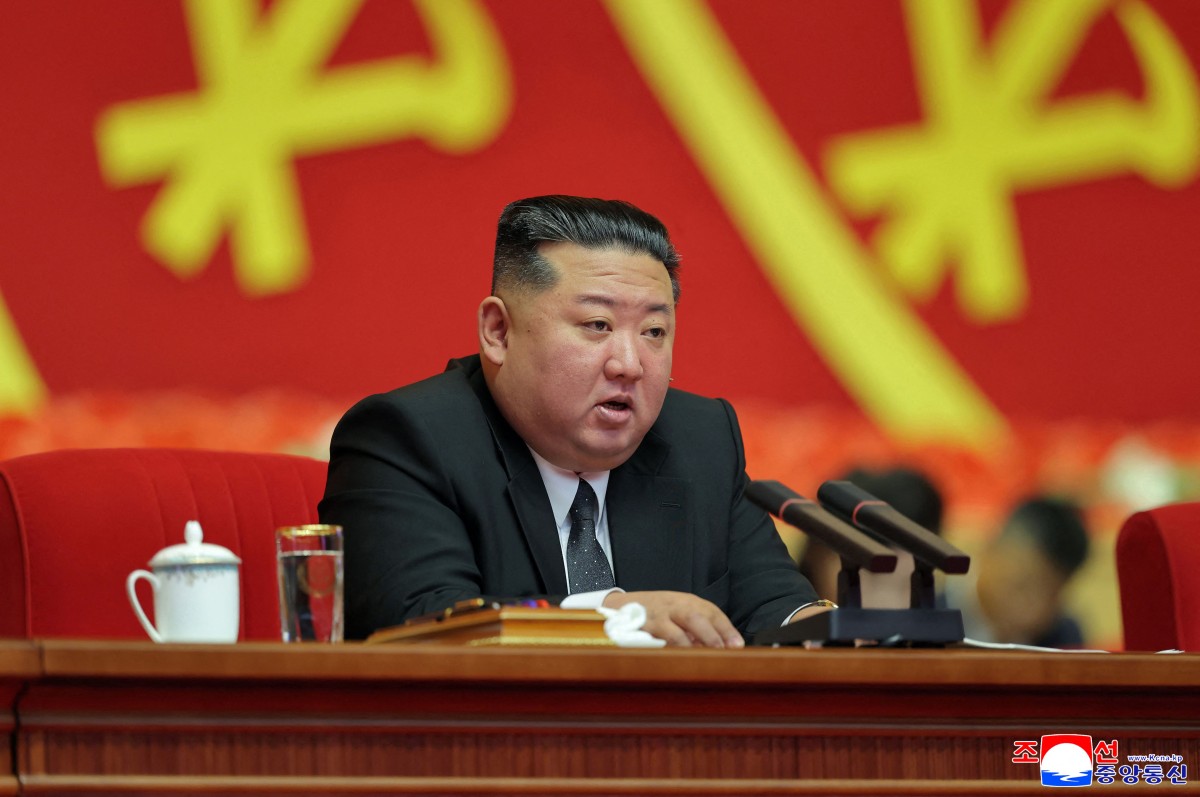 coreia-do-norte-lanca-pelo-menos-um-missil-balistico,-afirmam-forcas-armadas-sul-coreanas