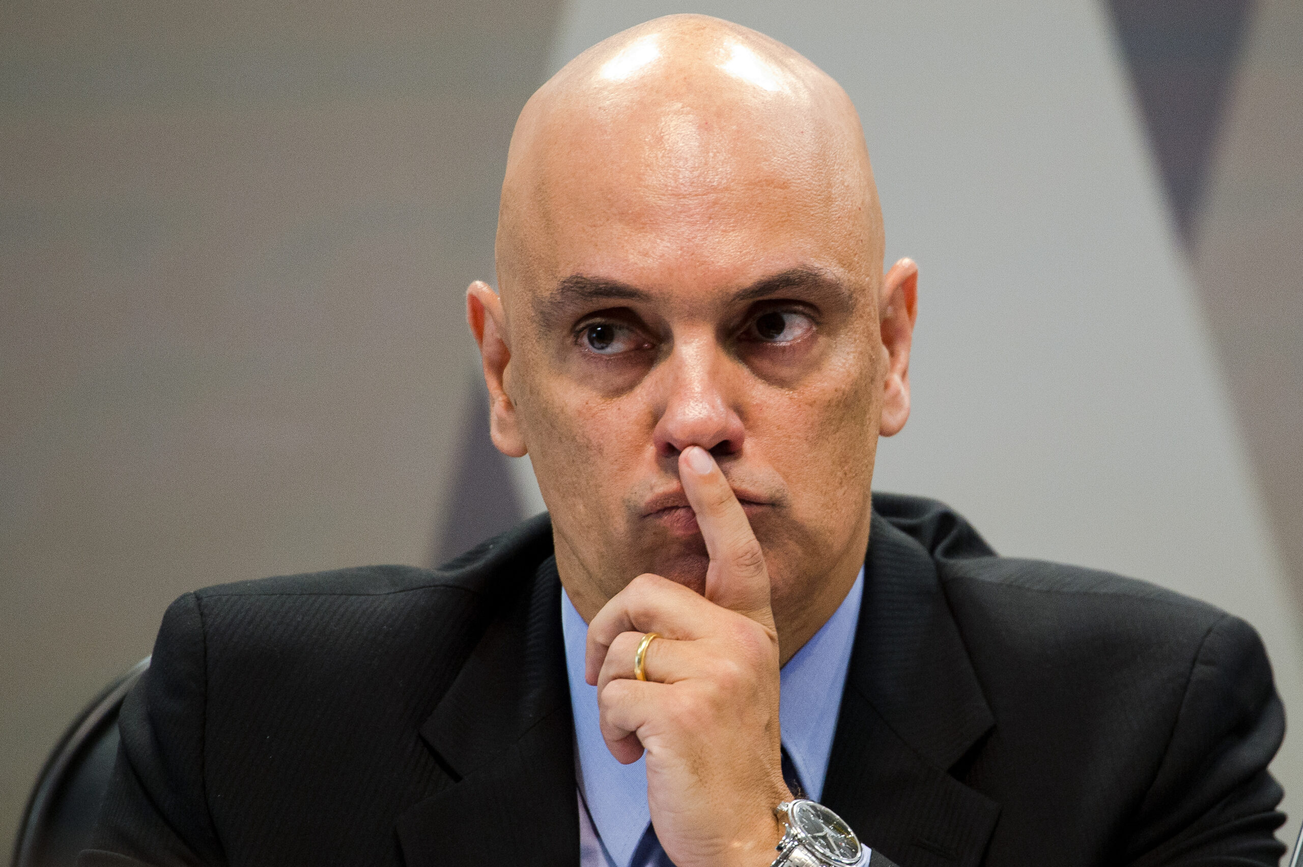 centrao-se-alinha-a-direita-e-passa-a-defender-impeachment-de-ao-menos-um-ministro-do-stf