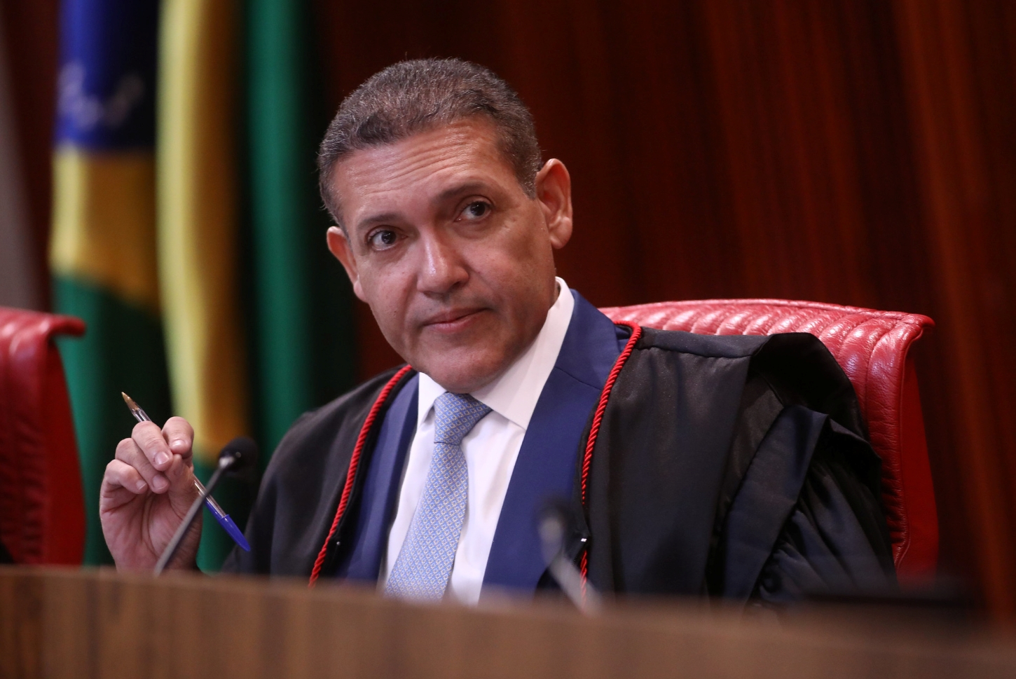 decisoes-do-tse-passam-por-idas-e-vindas-apos-racha-entre-ministros-do-supremo