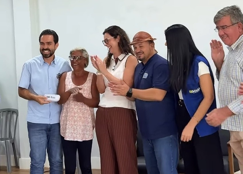 prefeitura-de-rio-verde-e-ovg-entregam-oculos-gratuitos-a-populacao