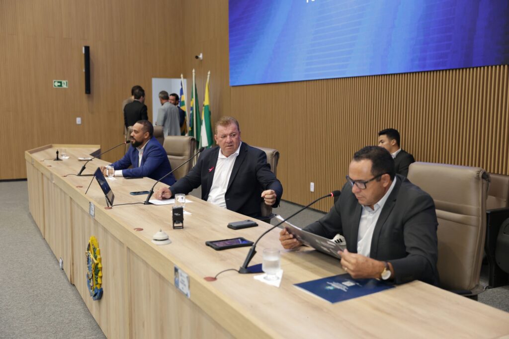 camara-de-aparecida-aprova-pacote-com-oito-projetos-do-executivo