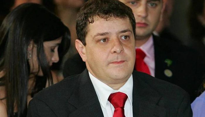 advogado-ligado-a-lula-critica-pf-ao-defender-lulinha:-‘eles-atiram-a-flecha-e-pintam-o-alvo’