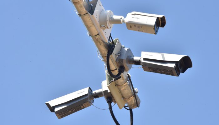 aparecida:-prefeitura-instala-70-cameras-com-ia-e-registra-queda-de-80%-no-descarte-irregular