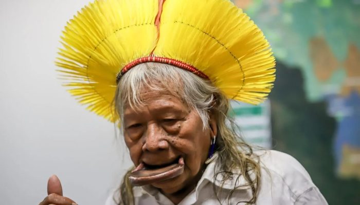raoni,-de-94-anos,-recebe-cuidados-paliativos-em-mato-grosso
